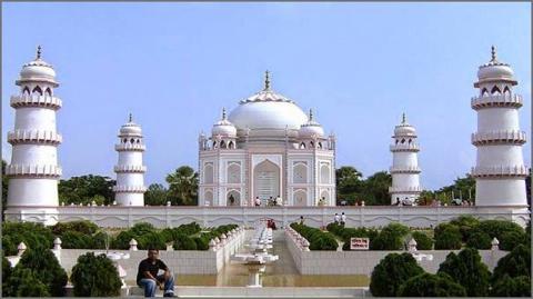 Taj Mahal Bangladesh