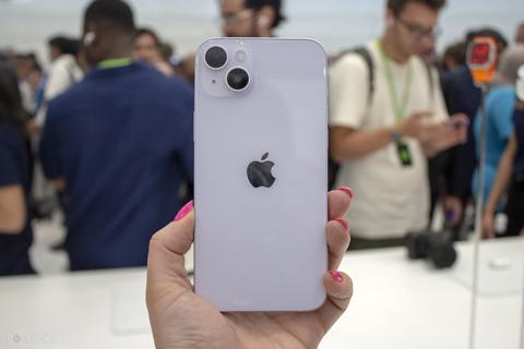 مواصفات آيفون Apple iPhone 14 Plus الهاتف الجديد مثالي السعر والمواصفات| صور وفيديو