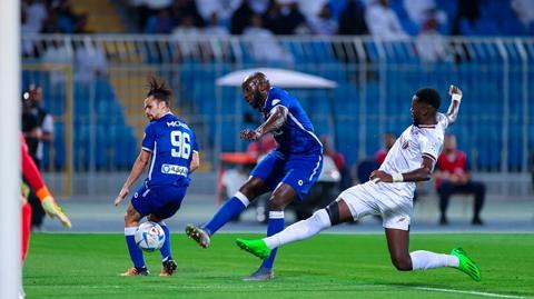 الطائي ضد الهلال في دوري روشن السعودي