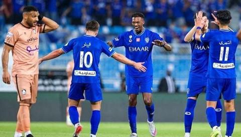 الهلال ضد الرائد في الدوري السعودي